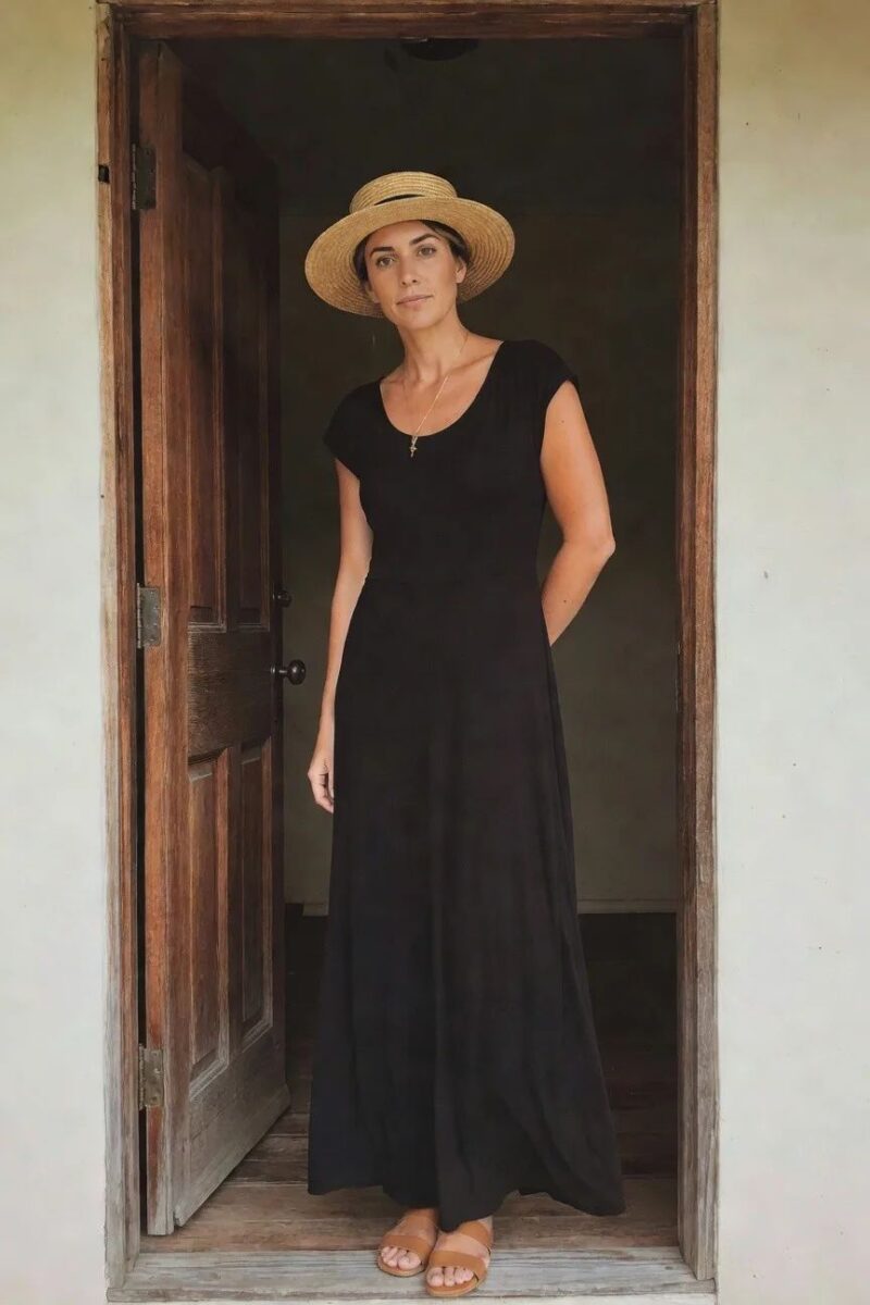 black maxi dress for summer wear