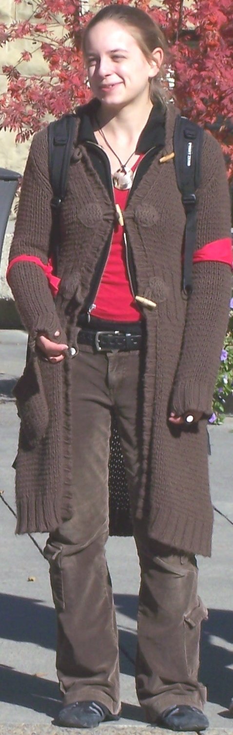 Long Cardigan, Wide Trousers and a Backpack
